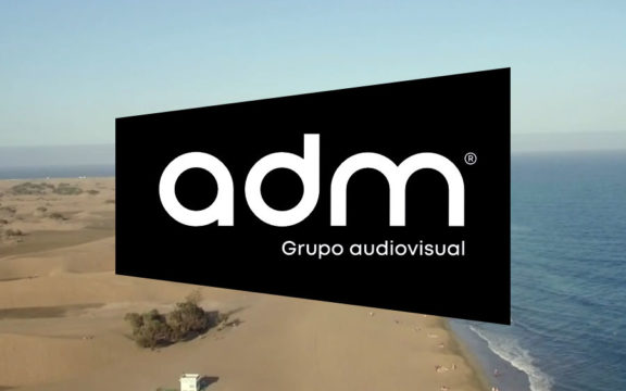 Logotipo Grupo ADM