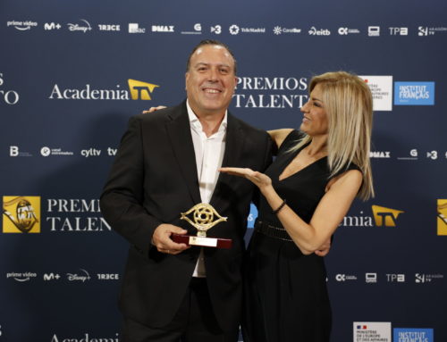 Gustavo Fuentes recibe el Premio Talento de la Academia TV de España